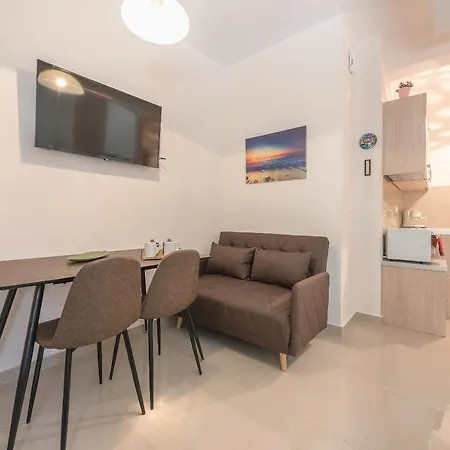 Cozy Acropolis Studio By Cloudkeys Appartamento