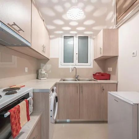 Apartment Cozy Acropolis Studio By Cloudkeys